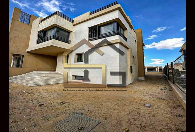 8318641 - Property Image 2