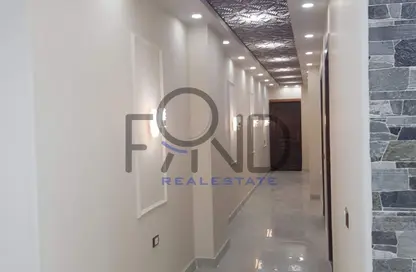Apartment - 3 Bedrooms - 2 Bathrooms for rent in Omar Ibn Abd al Aziz St. - District 1 - The 5th Settlement - New Cairo City - Cairo