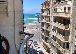 Apartment - 3 bedrooms - 1 bathroom for للايجار in Cleopatra - Hay Sharq - Alexandria