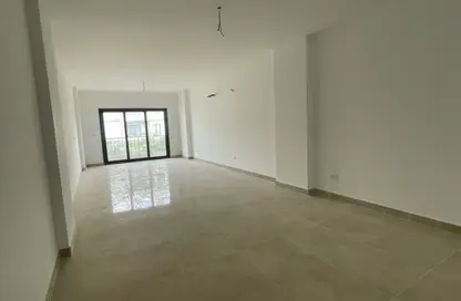 شقة - 4 غرف نوم - 4 حمامات للايجار في مون ريزيدنس - فيفث سكوير - التجمع الخامس - مدينة القاهرة الجديدة - القاهرة