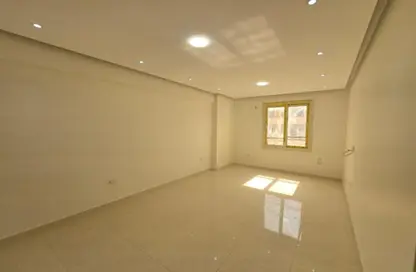 Office Space - Studio - 2 Bathrooms for rent in Zahraa El Maadi - Hay El Maadi - Cairo