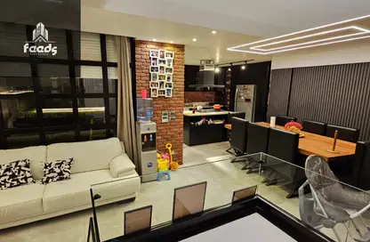 Penthouse - 3 Bedrooms - 4 Bathrooms for sale in Village Gardens Katameya - 5th Settlement Compounds - The 5th Settlement - New Cairo City - Cairo