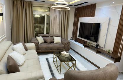 Apartment - 3 Bedrooms - 2 Bathrooms for rent in Gardenia City Compound Nasr City - Zahraa Madinat Nasr - Nasr City - Cairo