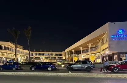 محل تجاري - استوديو - 1 حمام للبيع في شارع السنترال - الحي الاول - مدينة 6 أكتوبر - الجيزة