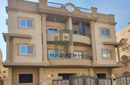 شقة - 3 غرف نوم - 3 حمامات للبيع في شارع الجزيرة - المستثمرين الجنوبية - مدينة القاهرة الجديدة - القاهرة