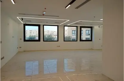 مساحات مكتبية - استوديو - 1 حمام للايجار في ميفيدا - كمبوندات التجمع الخامس - التجمع الخامس - مدينة القاهرة الجديدة - القاهرة