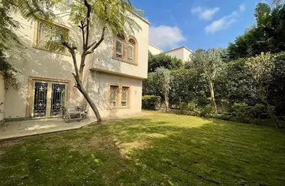 Villa - 5 Bedrooms - 4 Bathrooms for rent in Greens - 6th District - Sheikh Zayed City - Giza