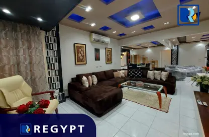 شقة - 2 غرف نوم - 2 حمامات للايجار في شارع بهجت علي (ابن النبيه) - الزمالك - القاهرة