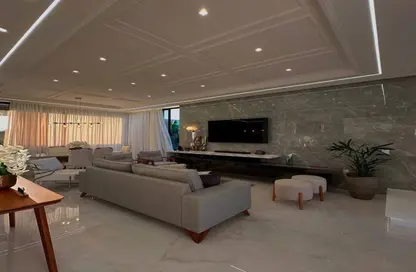 Apartment - 3 Bedrooms - 3 Bathrooms for sale in Dream Land - Al Wahat Road - 6 October City - Giza