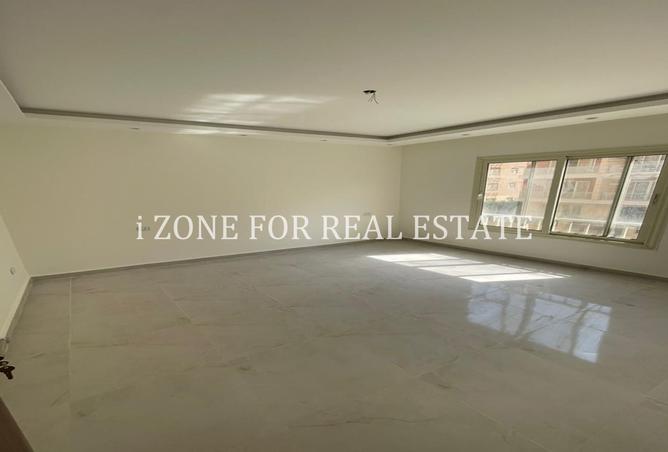 8016077 - Property Image 2