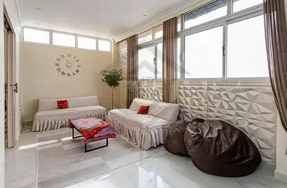 Apartment - 2 Bedrooms - 2 Bathrooms for rent in Al Geish Road - Camp Chezar - Hay Wasat - Alexandria