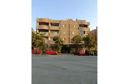 Apartment - 4 Bedrooms - 3 Bathrooms for sale in Al Gamaa St. - 9th District - Obour City - Qalyubia