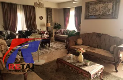 شقة - 3 غرف نوم - 2 حمامات للبيع في مسجد فاطمة الشربتلي - الحي الثالث - التجمع الخامس - مدينة القاهرة الجديدة - القاهرة