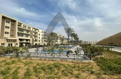Apartment - 3 Bedrooms - 4 Bathrooms for rent in The Fourteen Golf Residences - Uptown Cairo - Mokattam - Cairo