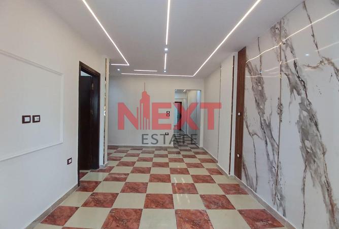 8066073 - Property Image 2