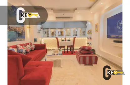 Apartment - 2 Bedrooms - 1 Bathroom for rent in Degla Square - Degla - Hay El Maadi - Cairo