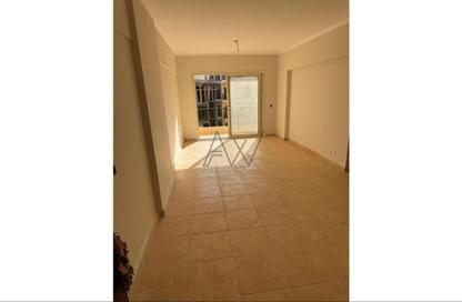 Apartment - 2 Bedrooms - 2 Bathrooms for sale in Capital East - Nasr City Compounds - Nasr City - Cairo