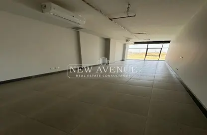 Office Space - Studio - 1 Bathroom for rent in The Hub - 5th Settlement Compounds - The 5th Settlement - New Cairo City - Cairo