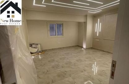 Apartment - 2 Bedrooms - 2 Bathrooms for rent in Heliopolis Square - El Nozha - Cairo