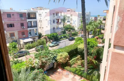 Apartment - 3 Bedrooms - 4 Bathrooms for sale in Corniche Al Maamoura - Al Maamoura - Hay Than El Montazah - Alexandria