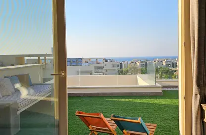 Duplex - 5 Bedrooms - 5 Bathrooms for sale in Hacienda White - Sidi Abdel Rahman - North Coast