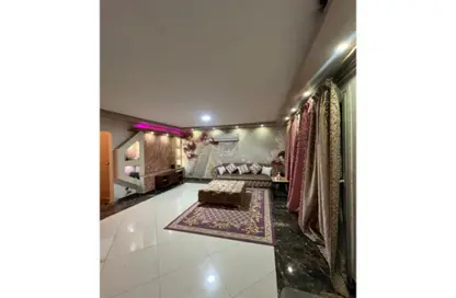 شقة - 3 غرف نوم - 2 حمامات للبيع في شارع محمد مندور - المنطقة الأولى - مدينة نصر - القاهرة شقة - 3 غرف نوم - 2 حمامات للبيع في شارع محمد مندور - المنطقة الأولى - مدينة نصر - القاهرة