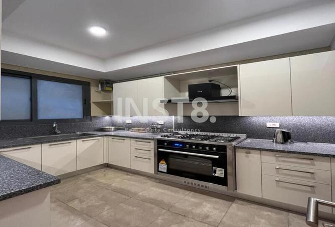 8247521 - Property Image 2