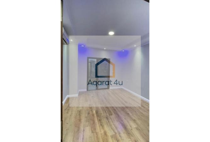 8481002 - Property Image 3