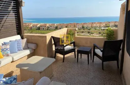 شاليه - 3 غرف نوم - 2 حمامات للبيع في تلال العلمين - سيدي عبد الرحمن - الساحل الشمالي