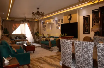 Apartment - 3 Bedrooms - 2 Bathrooms for sale in Al Ekbal St. - Laurent - Hay Sharq - Alexandria