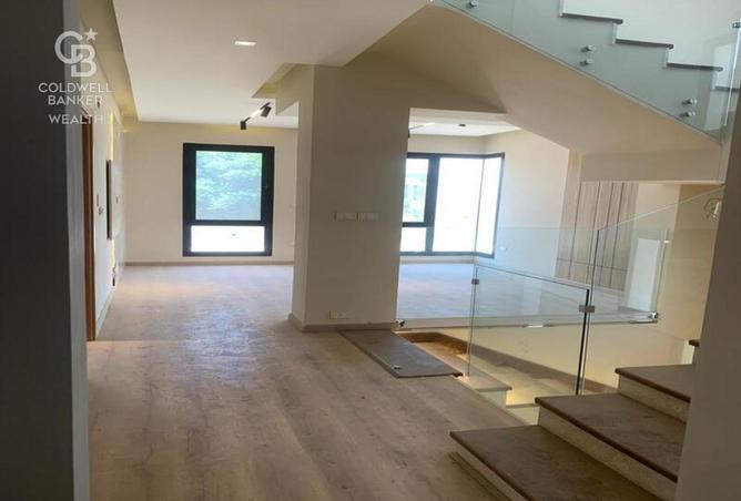 8421323 - Property Image 2