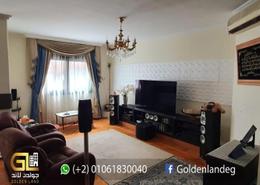Apartment - 3 bedrooms - 3 bathrooms for للايجار in Shaarawy St. - Laurent - Hay Sharq - Alexandria