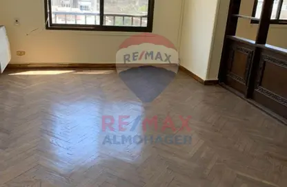 شقة - 3 غرف نوم - 2 حمامات للايجار في ميدان لبنان - المهندسين - الجيزة