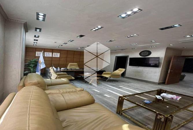 8185903 - Property Image 3