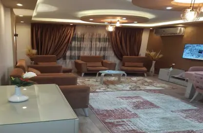 Apartment - 2 Bedrooms - 1 Bathroom for rent in El Rehab Extension - Al Rehab - New Cairo City - Cairo