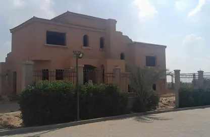 Villa - 7 Bedrooms - 6 Bathrooms for sale in Cairo Alexandria Desert Road - Giza