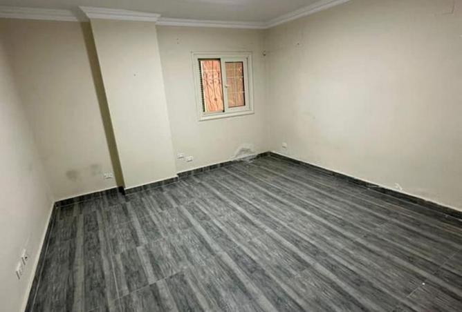 8090024 - Property Image 2