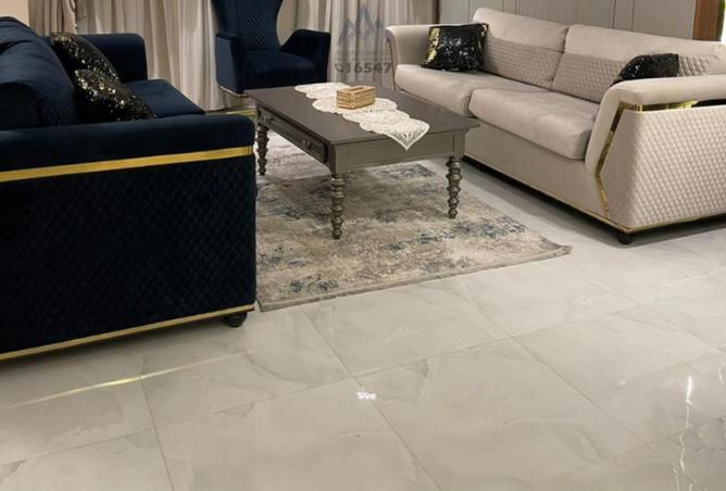 8233683 - Property Image 2