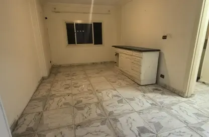 شقة - 2 غرف نوم - 1 حمام للبيع في شارع عمر بن الخطاب - الماظة - مصر الجديدة - القاهرة