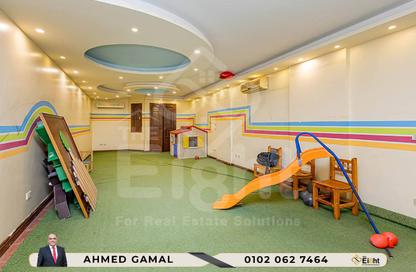 Apartment - 4 Bedrooms - 2 Bathrooms for sale in Ibrahim Nosseir St. - Laurent - Hay Sharq - Alexandria