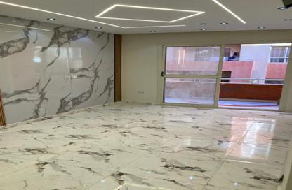 Apartment - 2 Bedrooms - 1 Bathroom for sale in Degla Palms - Al Wahat Road - 6 October City - Giza