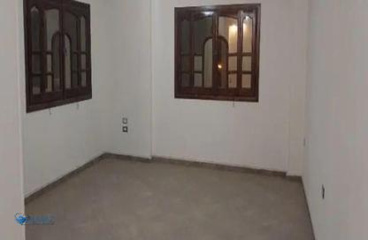 Apartment - 3 Bedrooms - 2 Bathrooms for sale in Ali Youssef St. - The 1st Settlement - New Cairo City - Cairo