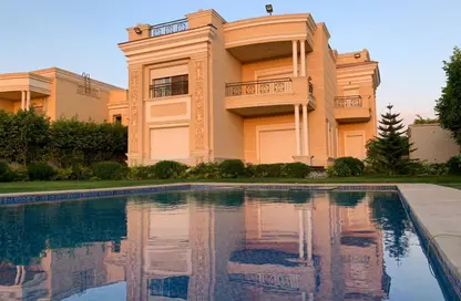 Villa - 4 Bedrooms - 6 Bathrooms for sale in Fountain Park - 5th Settlement Compounds - The 5th Settlement - New Cairo City - Cairo