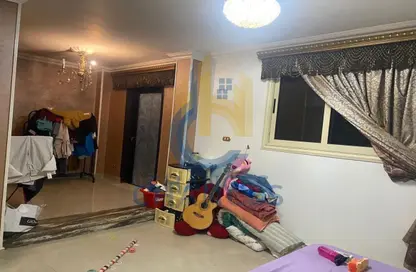 شقة - 4 غرف نوم - 2 حمامات للبيع في شارع 1003 - المعادي الجديدة - حي المعادي - القاهرة