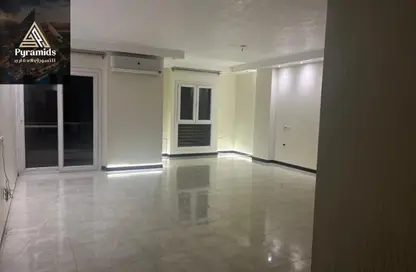 شقة - 3 غرف نوم - 3 حمامات للايجار في زايد ديونز - الحي السادس - الشيخ زايد - الجيزة