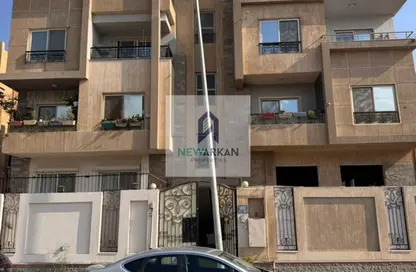 شقة - 4 غرف نوم - 3 حمامات للبيع في شارع البستان - الحي التاسع - الشيخ زايد - الجيزة