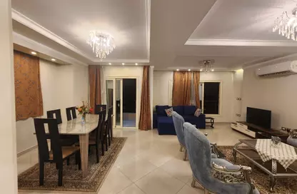 Apartment - 3 Bedrooms - 3 Bathrooms for sale in Shooting Club Street - Dokki - Giza
