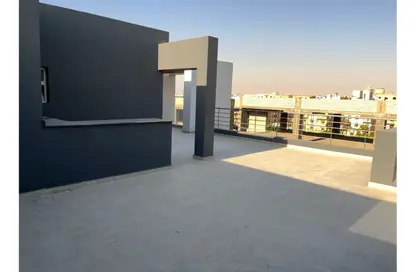 (بنتهاوس  (روف - 3 غرف نوم - 3 حمامات للايجار في باتيو كازا - الباتيو - كمبوندات الشروق - مدينة الشروق - القاهرة