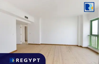 Office Space - Studio - 3 Bathrooms for rent in Cornish El Nile St. - Maadi - Hay El Maadi - Cairo