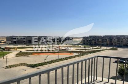 (بنتهاوس  (روف - 3 غرف نوم - 3 حمامات للبيع في سوديك ايست - الحي السادس - هليوبوليس الجديدة - القاهرة